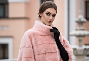 Скачайте январский каталог шуб со скидками! 